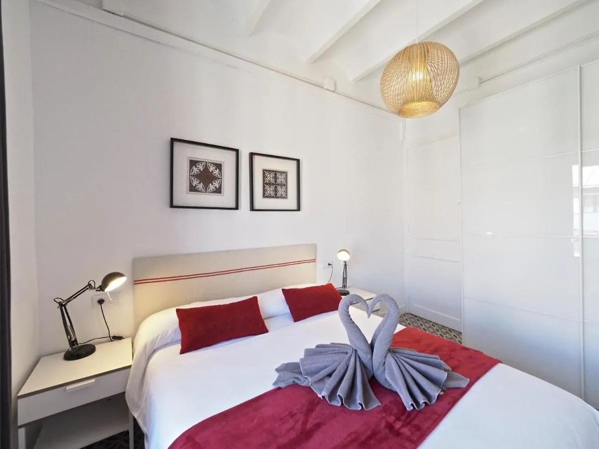 Sunny Rooftop Apartment Barcelona